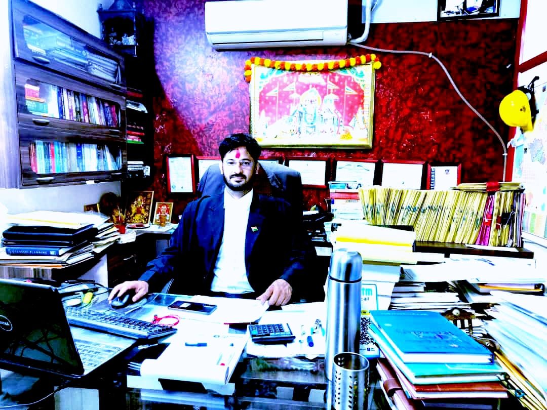 Top and best advocate Prakash Chand Sharma In Jaipur